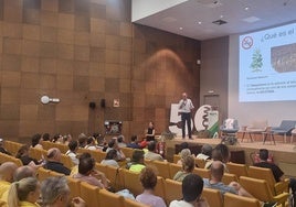 El Hospital Macarena de Sevilla alerta sobre el peligro de los cigarrillos electrónicos y vapers entre los jóvenes