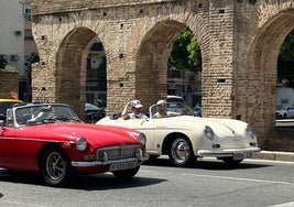 Citroën Viuda de Terry acoge la cuarta etapa de la Vuelta a España en DS Tiburón con una concentración única de clásicos