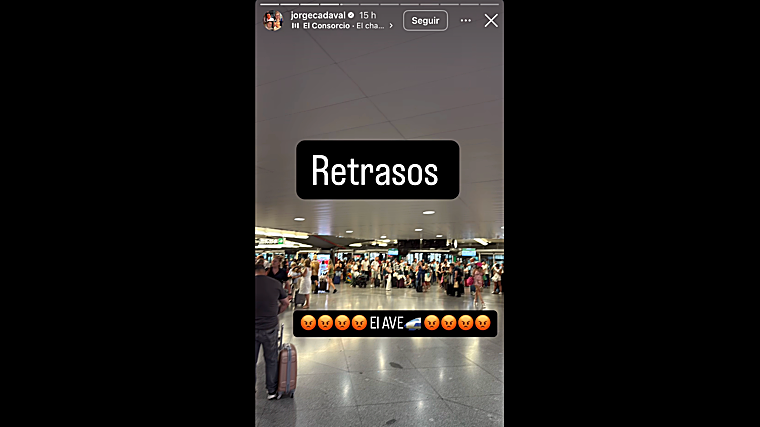 Imagen de la historia de Jorge Cadaval en Instagram quejándose del retraso del tren