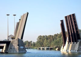 El puente de las Delicias se abre hoy: esta es la hora en la que se cortará el tráfico