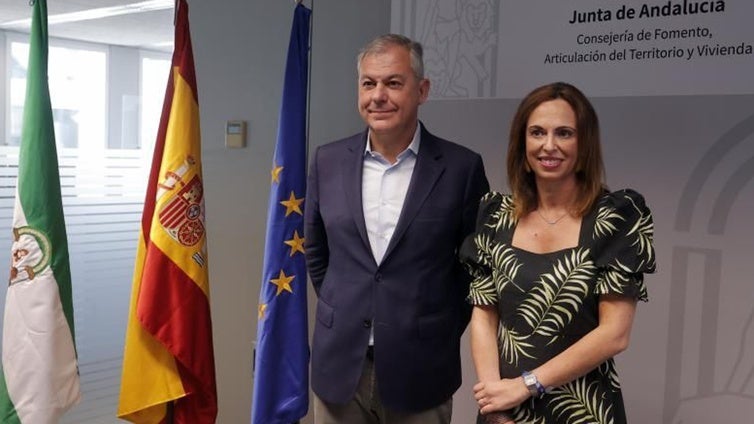 La Junta y el Ayuntamiento de Sevilla se plantan ante Óscar Puente tras el anuncio de la ampliación del aeropuerto de Barcelona