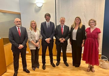 Reunión con el ministro Urtasun por la celebración de los actos del centenario de la Generación del 27