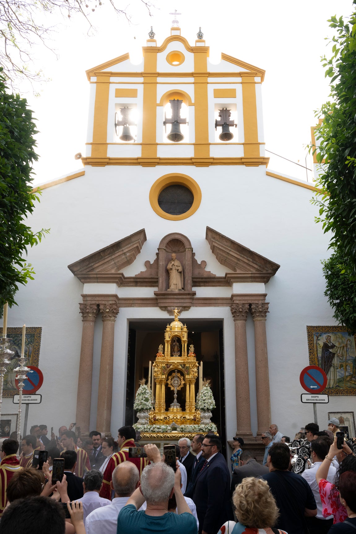 Las imágenes de las procesiones sacramentales del domingo de la Santísima Trinidad