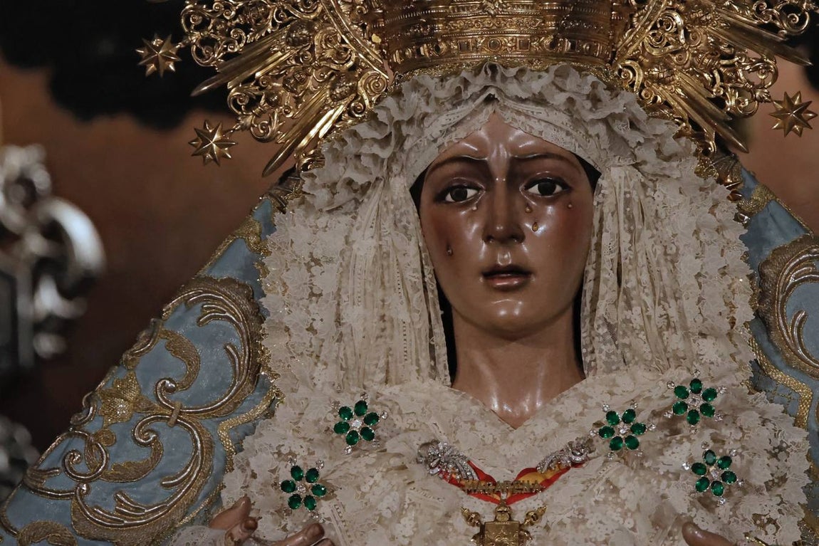 Visita de devotos a la Macarena este domingo