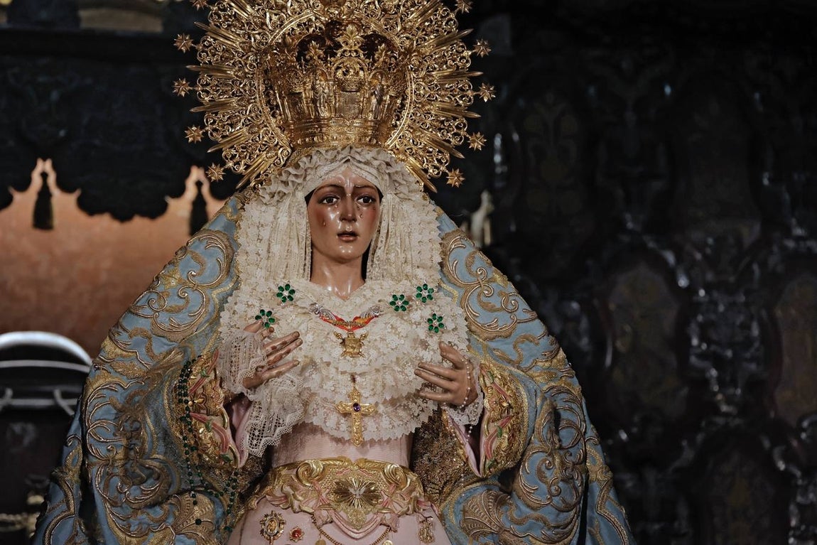 Visita de devotos a la Macarena este domingo