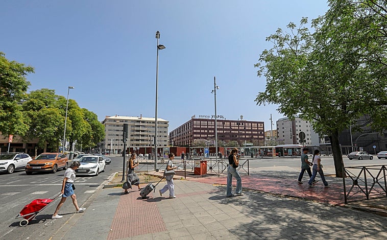 Imagen principal - Intercambiador de la Enramadilla: atravesando las traseras