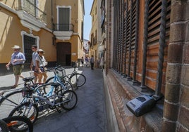 El alcalde reconoce que la limitación de las viviendas turísticas en Sevilla no ha sido suficiente: «Vamos a endurecer más la norma»