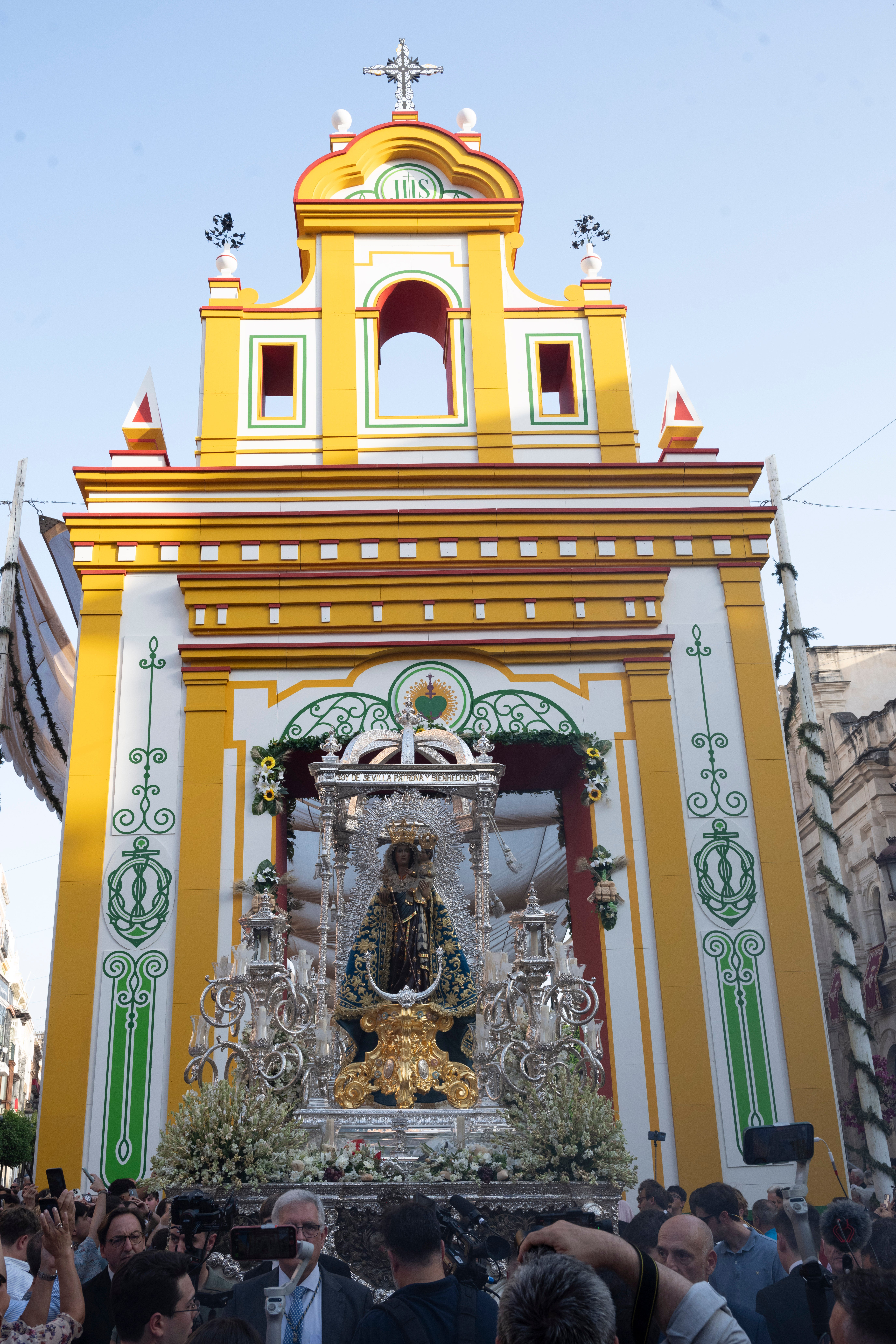 El regreso de la Hiniesta Gloria y el Señor de la Cena, en imágenes