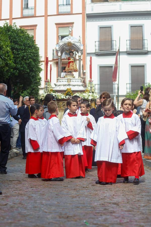 Procesión del Corpus en los alrededores de la Catedral