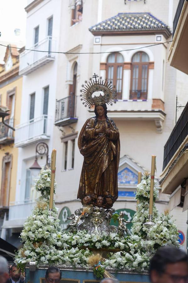 Procesión del Corpus en los alrededores de la Catedral