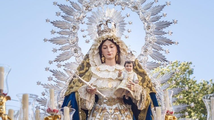 Coria del Río corona este sábado a su patrona, la Virgen de la Estrella