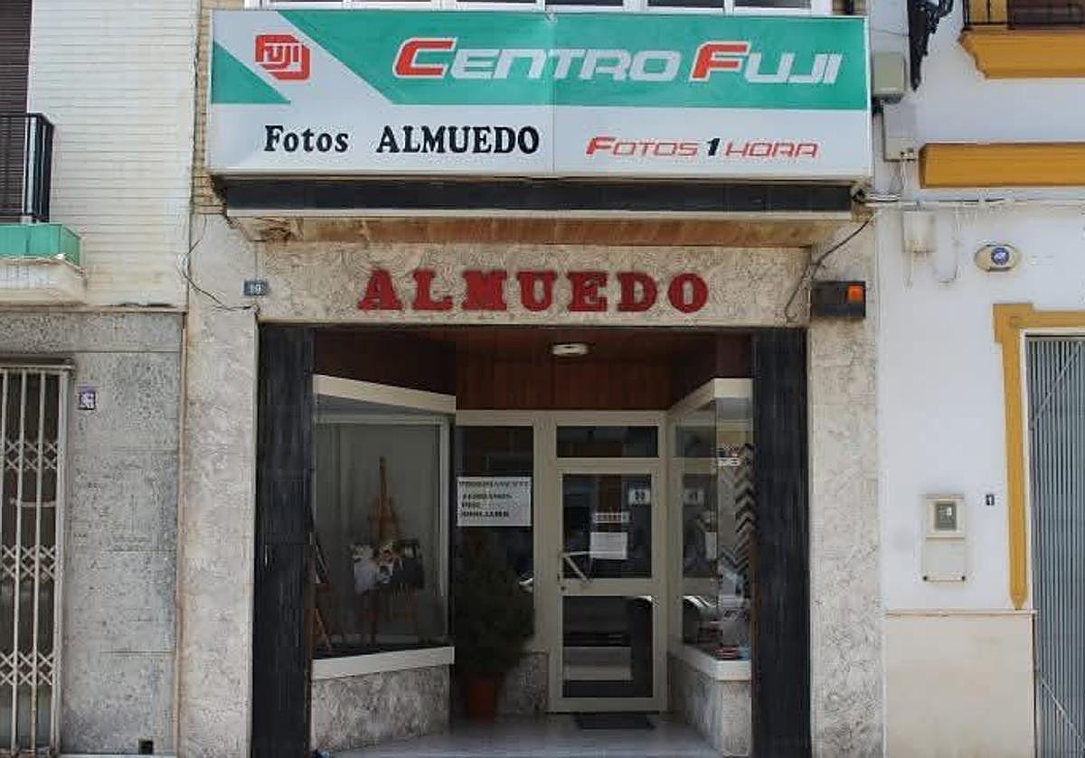 Estudio fotográfico que cierra en Utrera tras varias décadas