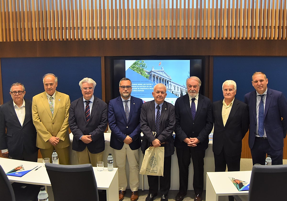 I Encuentro Nacional sobre el Informe de los textos y cursos de historia