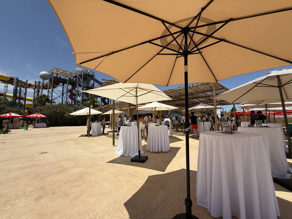 Diferentes zonas con lagunas y toboganes ayudan a suavizar las altas temperaturas de Sevilla