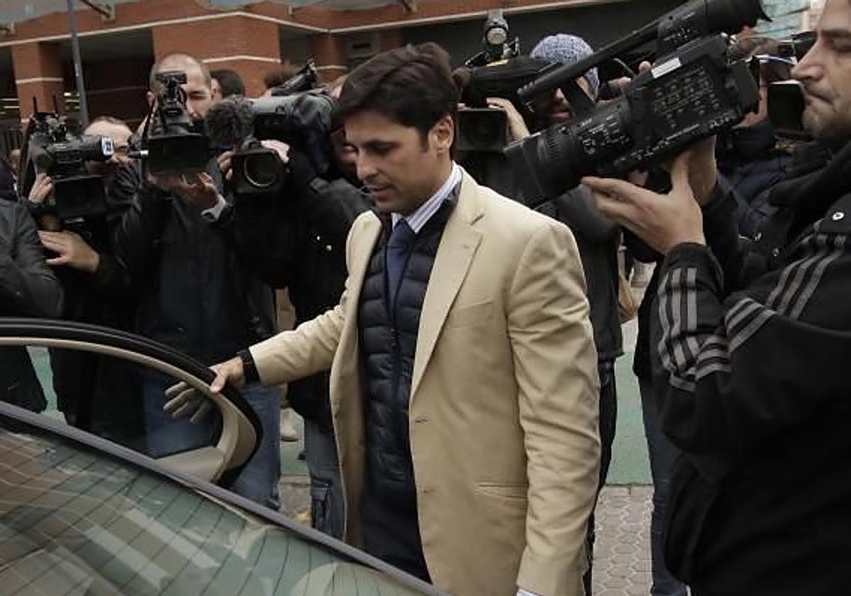 La reacción de Fran Rivera al enterarse de la detención de su hermano Cayetano: «¿Me lo puedes repetir?»