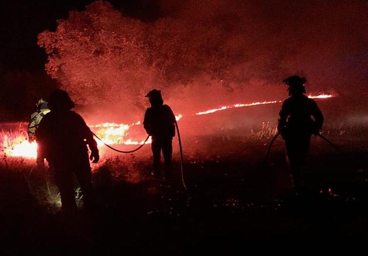 La Junta desactiva la fase de emergencia del incendio en El Garrobo