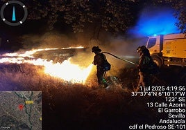 Permanece activo un incendio en El Garrobo, aunque evoluciona favorablemente