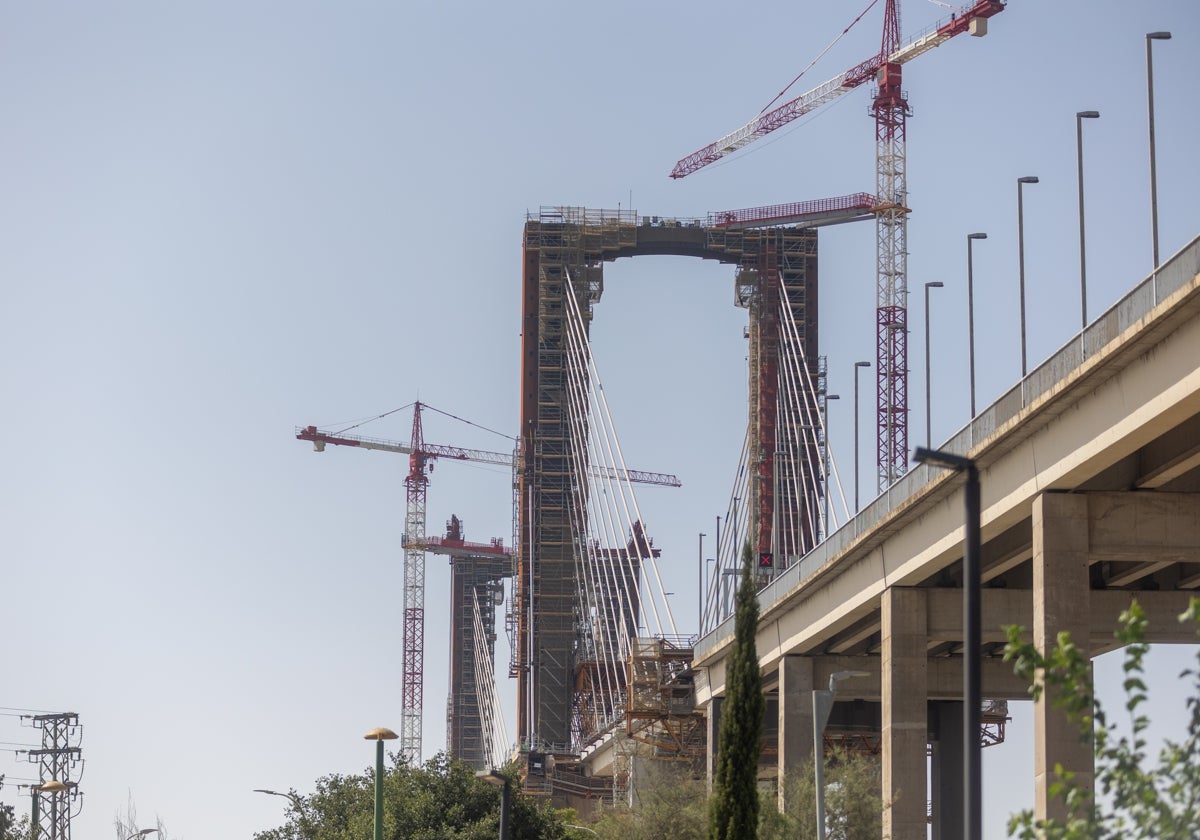 La obra del puente del Centenario en su estado actual