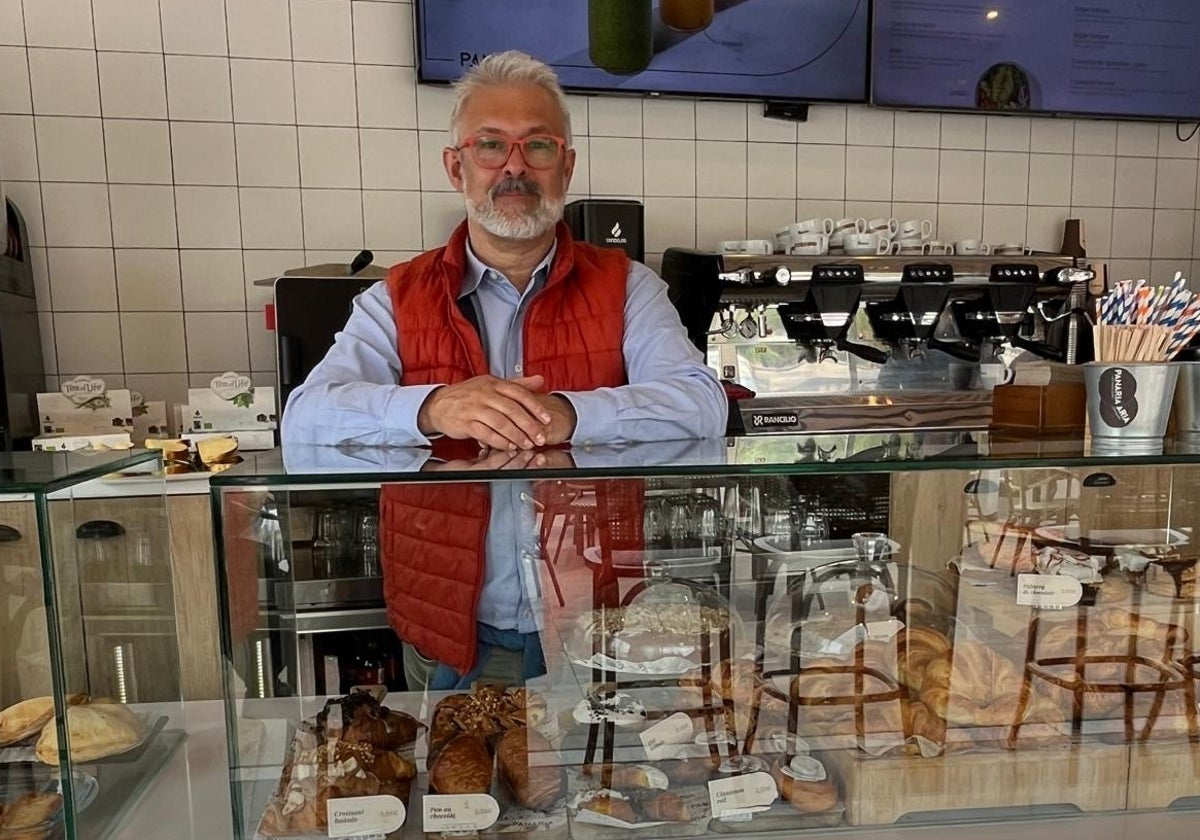 El director de Expansión de Panaria, Pablo Martín, en uno de los cales de la enseña