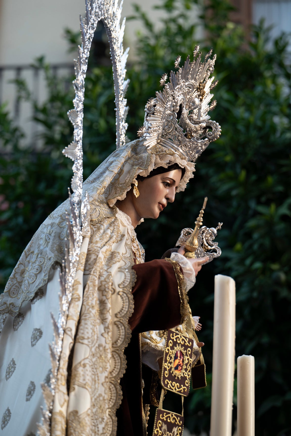 El traslado de la Virgen del Carmen del Puente de Triana a la parroquia de la O
