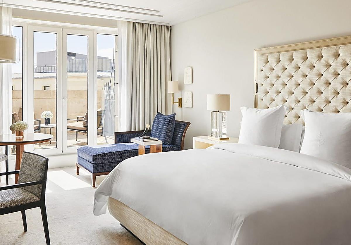 Una de las suites del Four Seasons Madrid