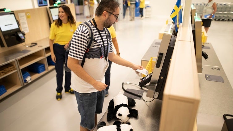 IKEA renueva su tienda de Sevilla con una inversión de 4,2 millones de euros veinte años después de la apertura