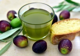 Rosa Fernández, nutricionista, aclara cuál es la cantidad de aceite de oliva que debes consumir a diario: «Si se usa en exceso...»