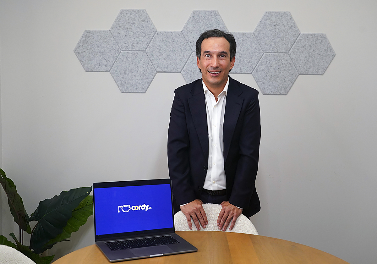 Andrés Buitrago, el CEO de Cordy.es, en las oficinas de la firma