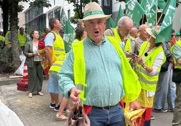 Los agricultores andaluces muestran su indignación en Bruselas: «Von der Leyen ha enterrado a la PAC»