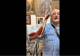 El escultor Juan Manuel Miñarro muestra su estudio