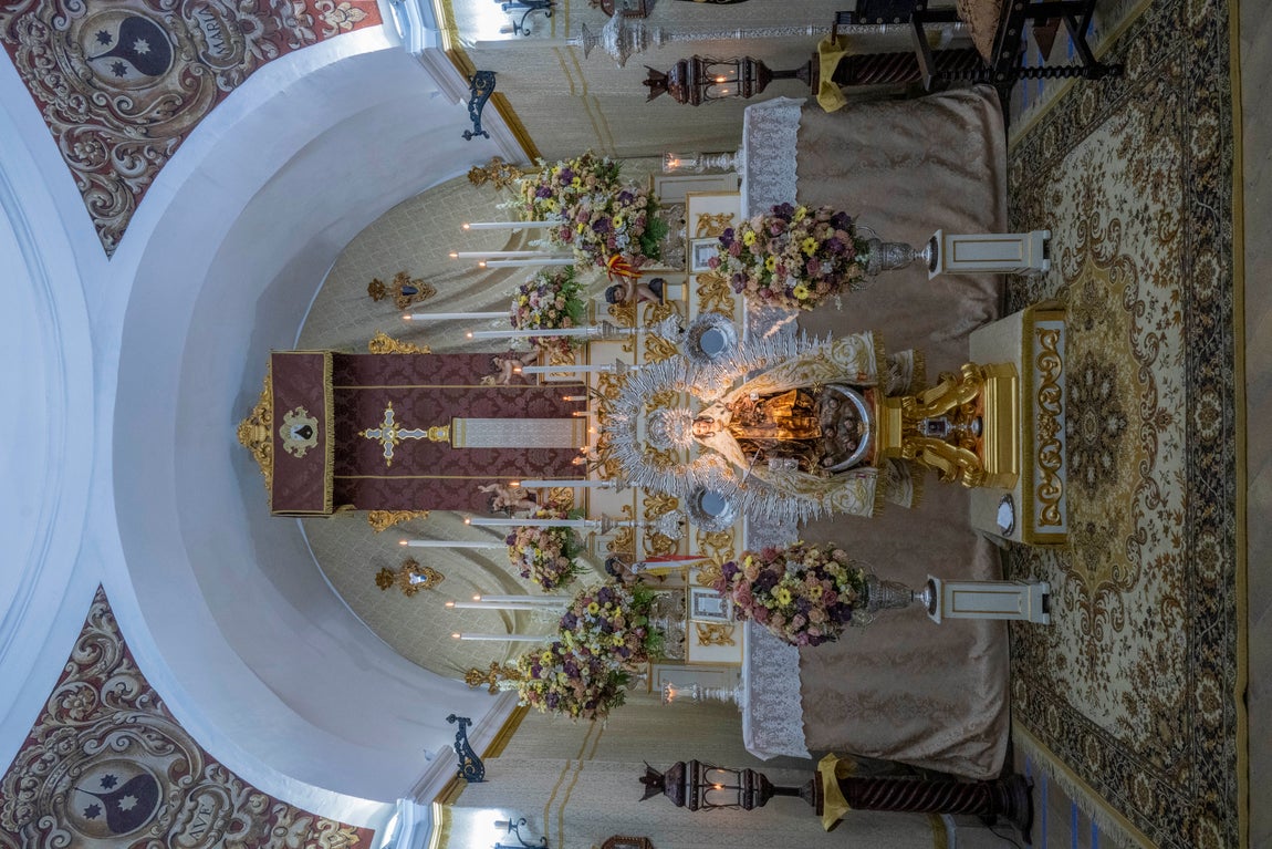 Las imágenes de los besamanos de la Virgen del Carmen en Sevilla
