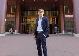 Un científico sevillano en la Universidad de Cambridge: «Aún hay prejuicios sobre los andaluces pero se van quitando»