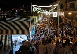 Tiene Sevilla una fiesta por Santiago y Santa Ana