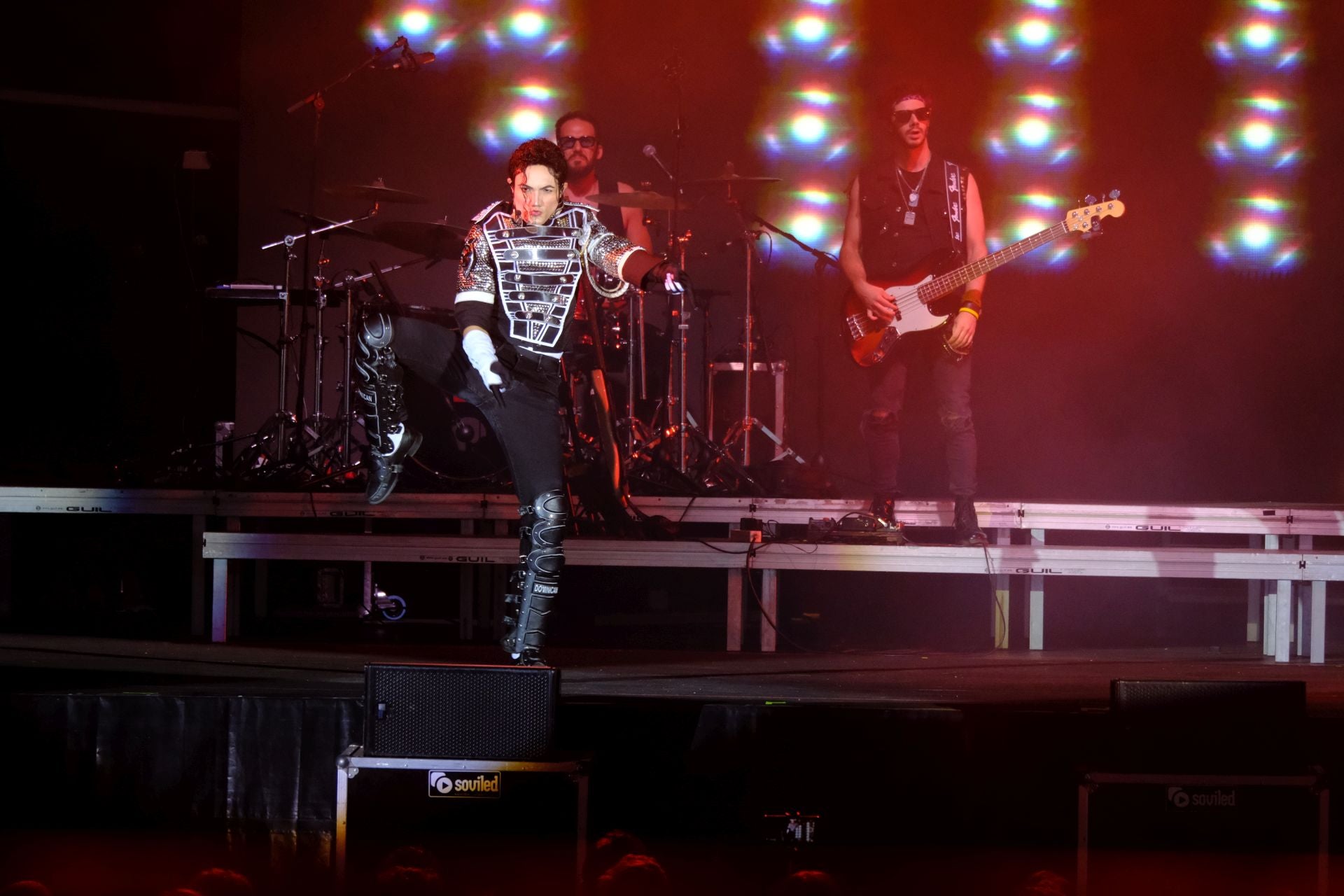 Lenny Jay ofreció un espectáculo inigualable en el escenario del Tío Pepe Festival