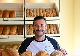 Domi Vélez, el 'mejor panadero del mundo', sobre el pan sin gluten: «Si no se fermenta bien, los antinutrientes cuando llegan al estómago producen hinchazón y gases»
