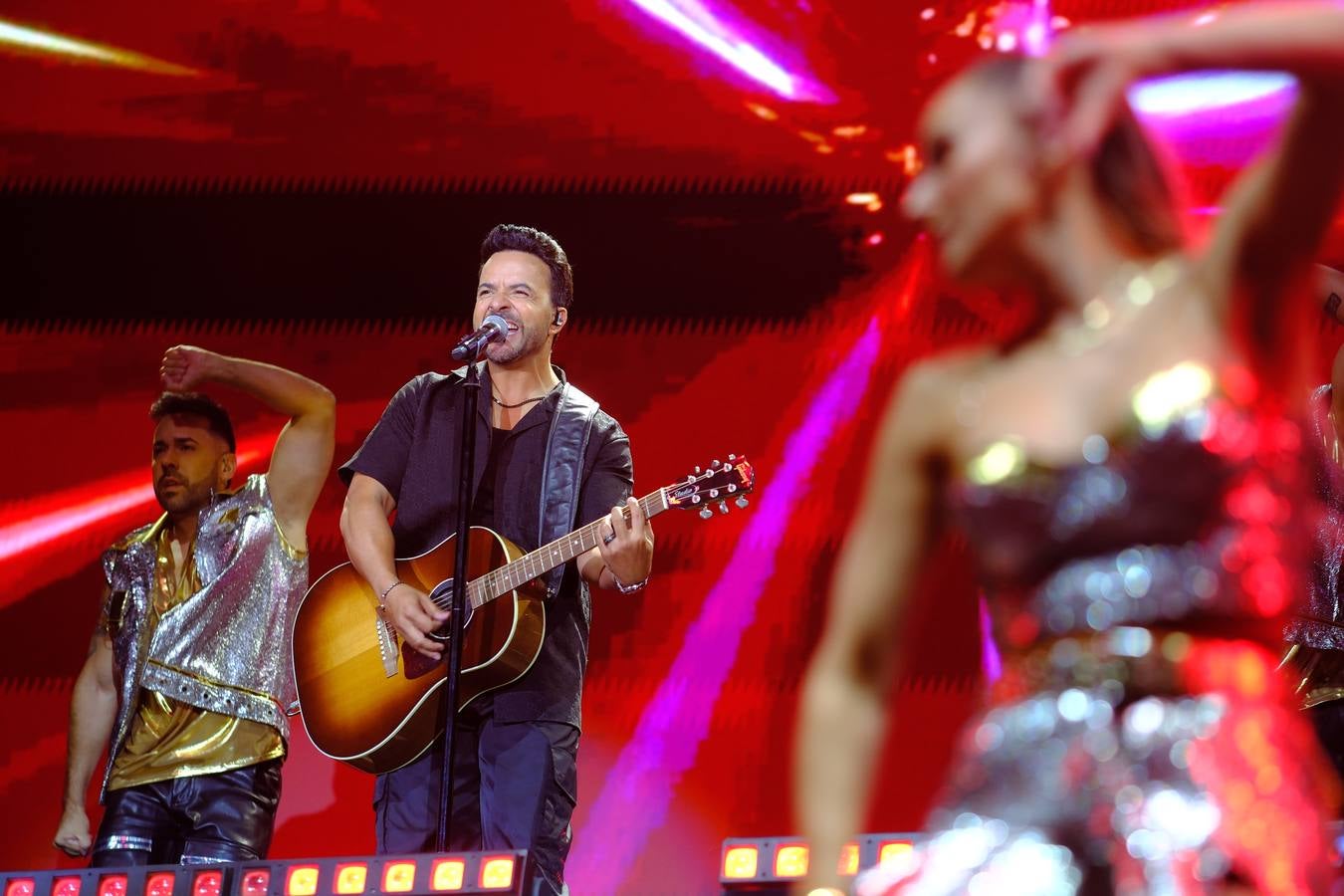 Luis Fonsi sintió el cariño del público de Jerez durante todo el concierto