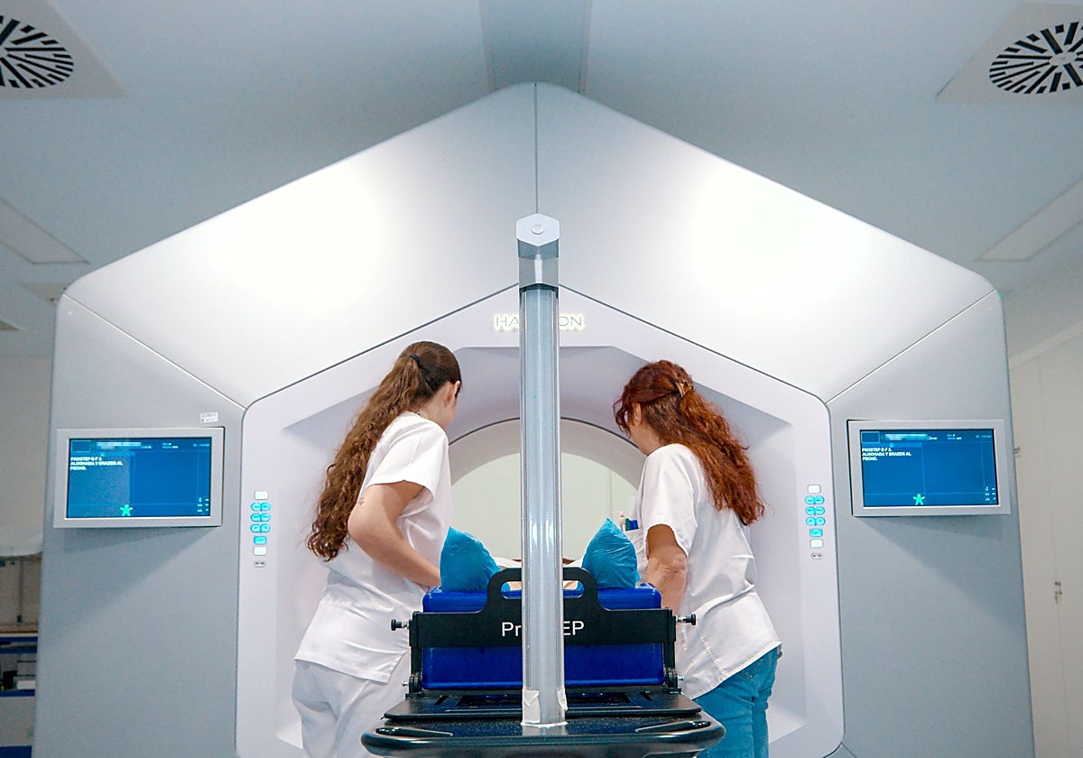 El Virgen del Rocío, la US y la UPO se alían en un proyecto de inteligencia artificial y computación frente al cáncer