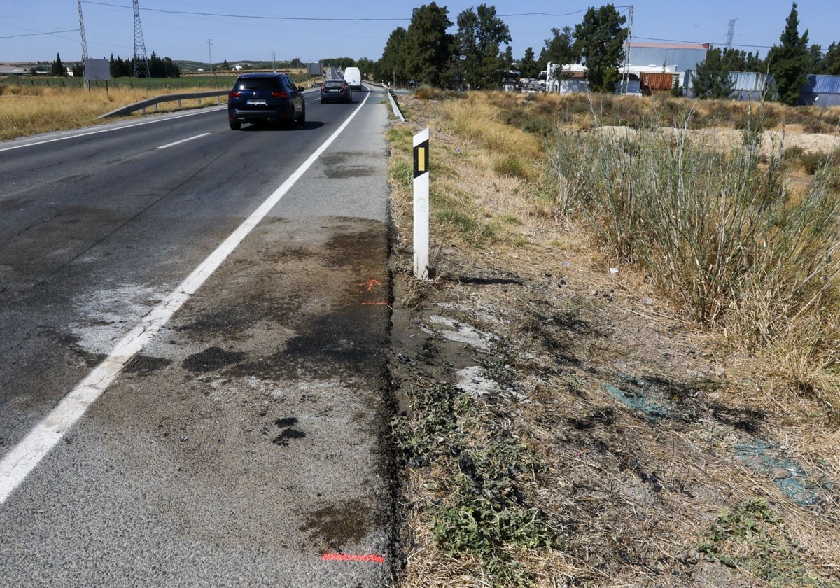 Restos del accidente de Lebrija que ha dejado dos muertos