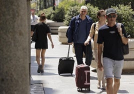 Agosto deja de quedarse en blanco de turistas: las pernoctaciones crecen en Sevilla en verano