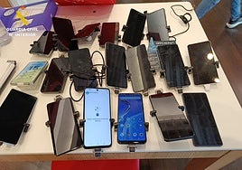 Detenidas cuatro personas, una de ellas menor, por el robo de 21 móviles valorados en 12.000 euros en La Rinconada