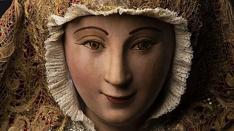 Rostro de la Virgen de los reyes, realizada por los ángeles al rey San Fernando según la tradición