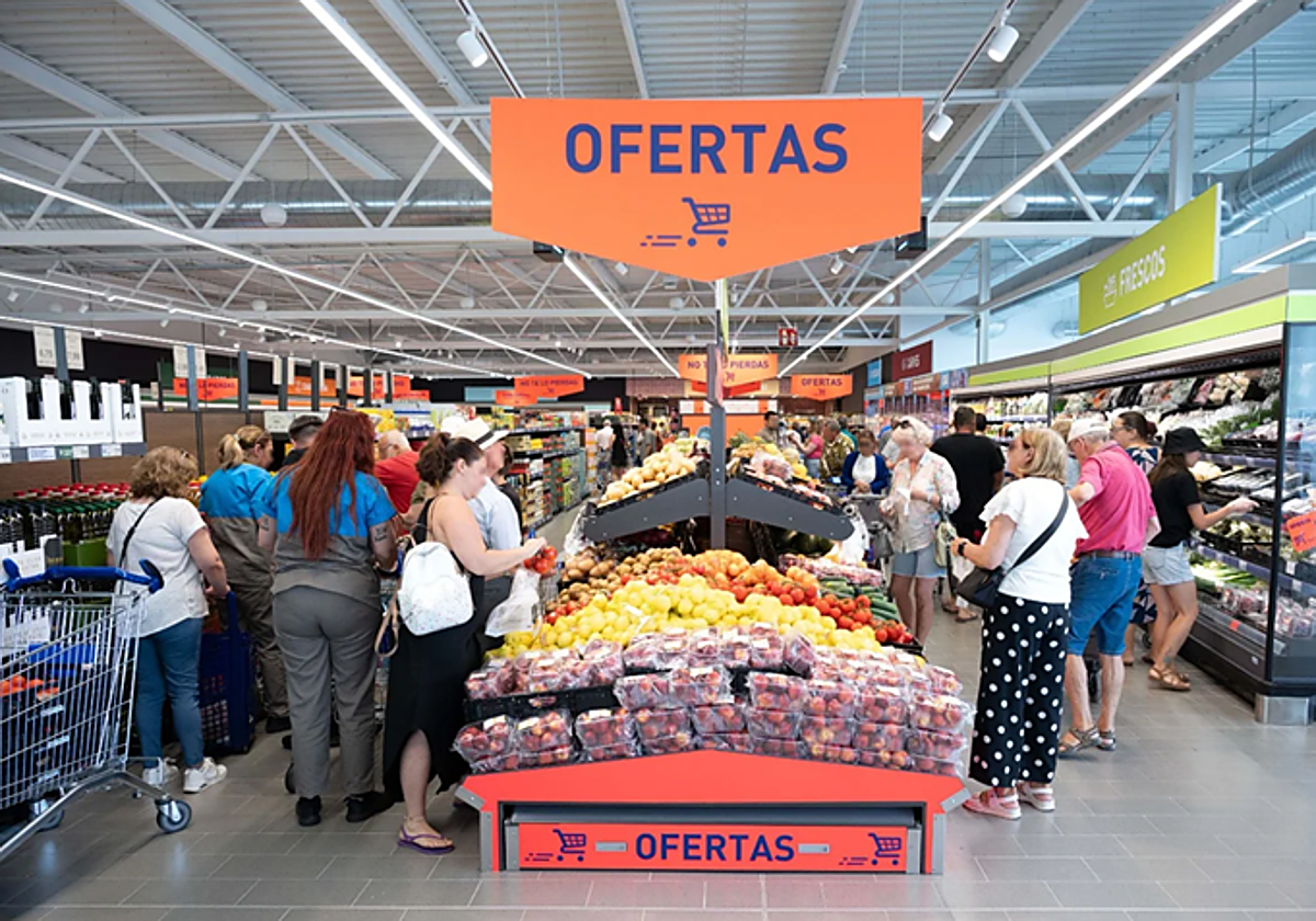 Imagen de archivo del interior de una tienda Aldi