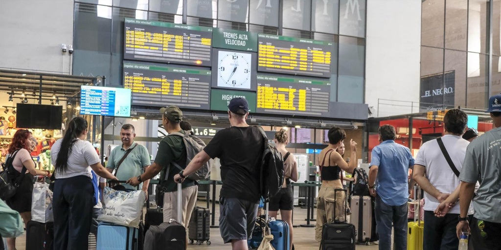 Nueva jornada de incidencias en el AVE Sevilla-Madrid: sin aire acondicionado a más de 40 grados