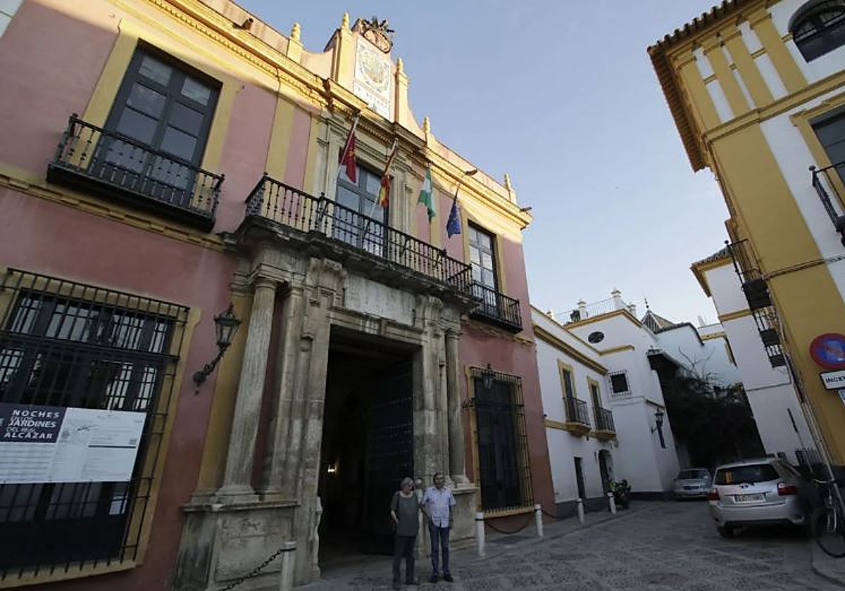 Fachada del Apeadero del Real Alcázar de Sevilla