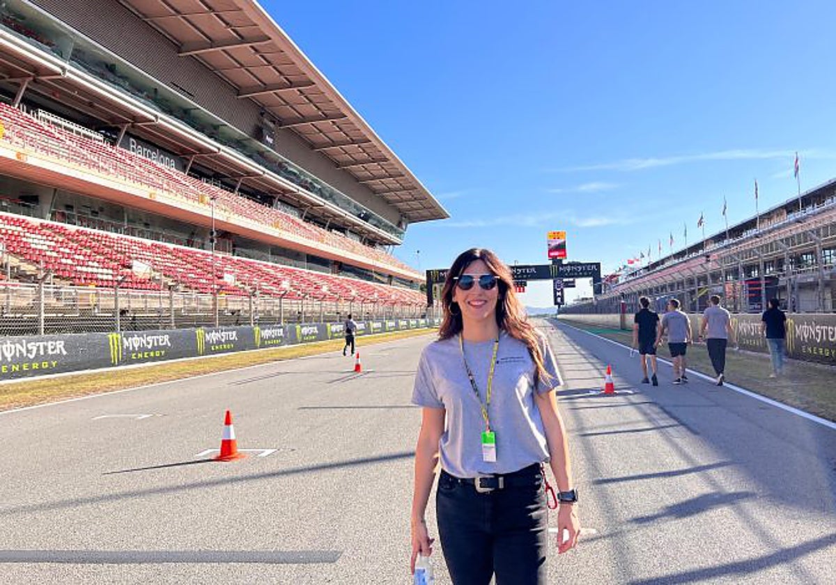 La nazarena Belén Espí en un circuito de motociclismo