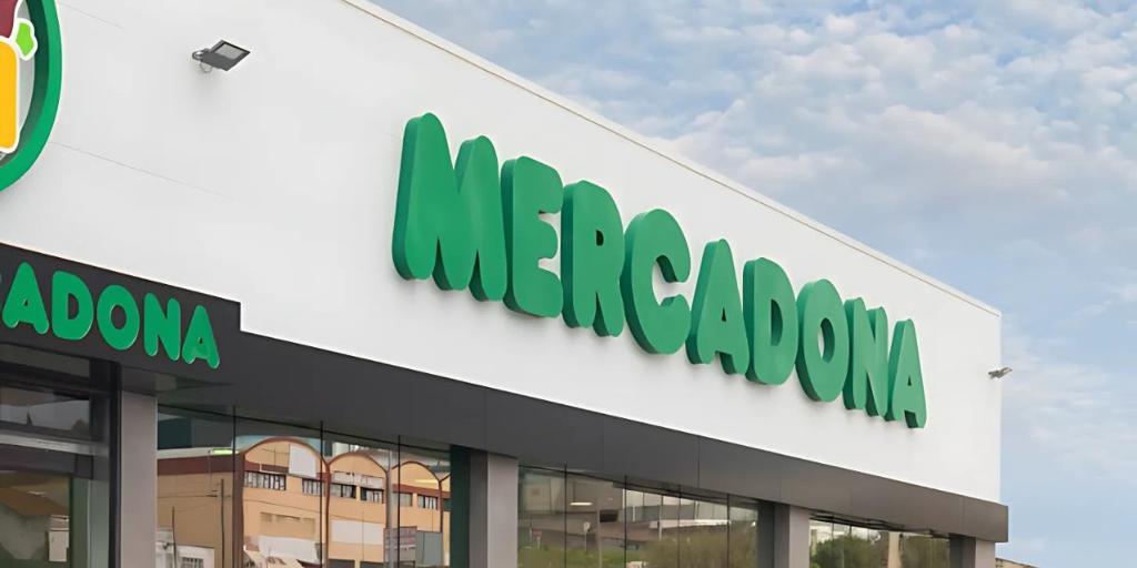Mercadona busca personal en Sevilla con contrato de 22 horas y sueldos de 948 euros al mes con progresión salarial