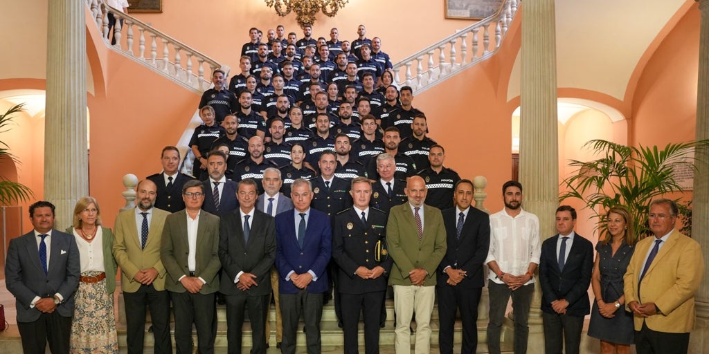 Casi la mitad de los nuevos policías locales de Sevilla planea pedir la excedencia y volver a su municipio de origen