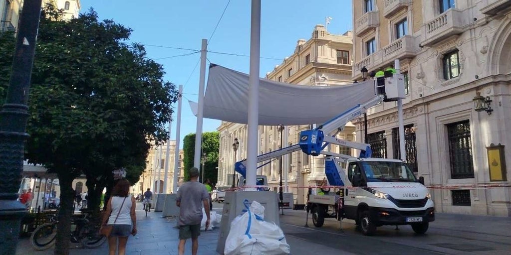 El Banco de España dice 'no' a anclar los toldos de la Avenida en su fachada por daños «irreversibles»