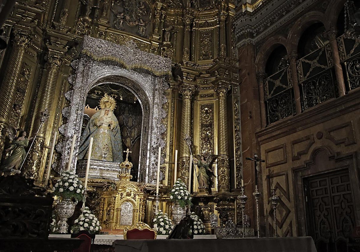 La Macarena, en su camarín antes de la anoxia