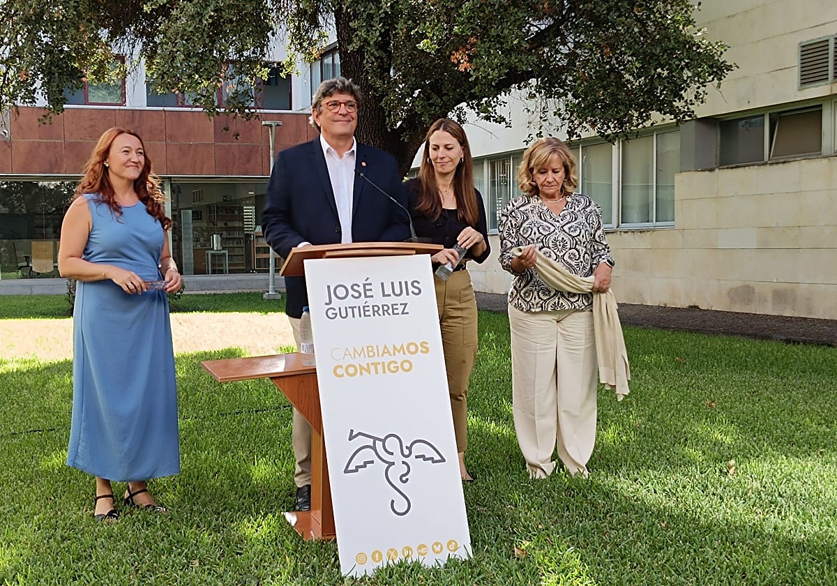 A seemingly formal image, yet the quest for the bratty star continues